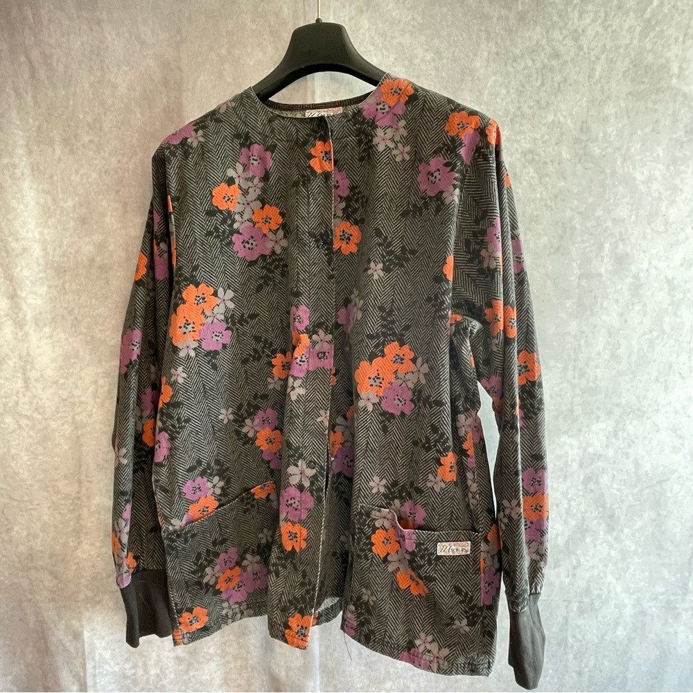 UA Scrubs Floral Jacket - Black, Orange, Purple (L)